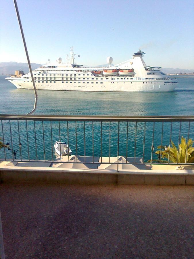 Di Fronte Alla Fortezza Nafplio Exterior photo